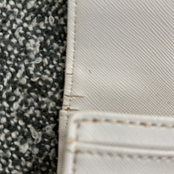 Michael Kors wallet - Picture 5 of 12